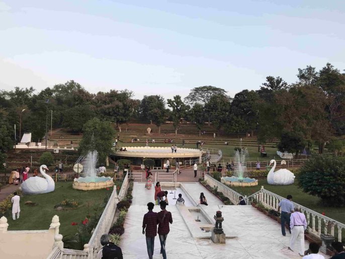 Lush-green-bauty-art-of-living-international-centre-Bangalore